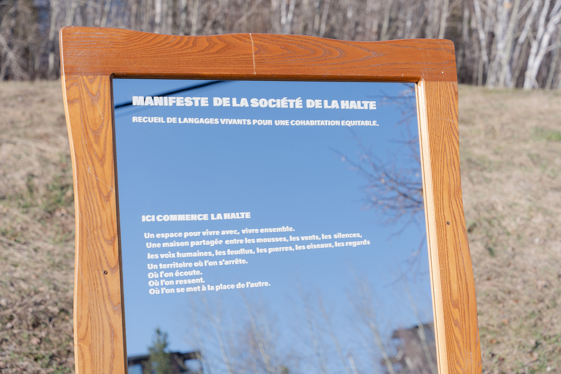 Manifeste de la société de la halte lors de la 2e édition de Nuit blanche
